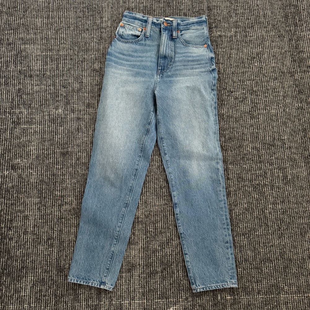 Madewell Classic High Rise Waisted Mom Jeans Medium Wash Size 24